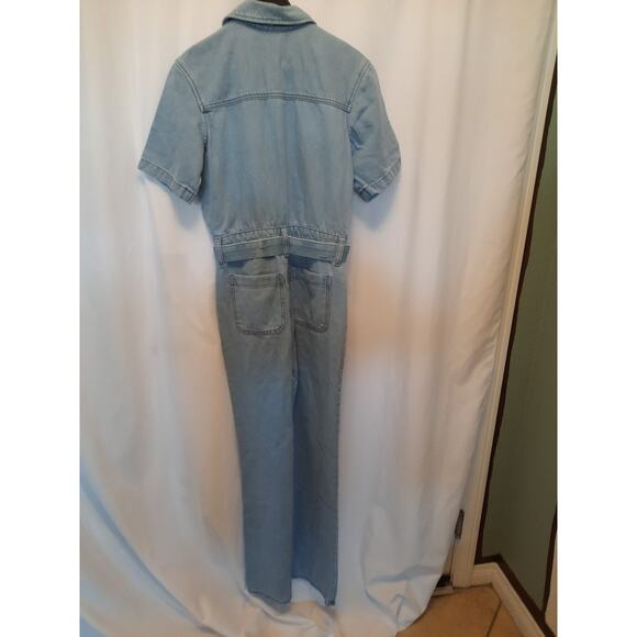 Universal Thread Wmn Nwt Short Sleeve Denim Jumpsuit Straight, Light Wash Blue 4 - Picture 4 of 4